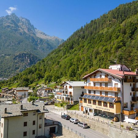 Hotel Biancospino Lanzada Exteriör bild