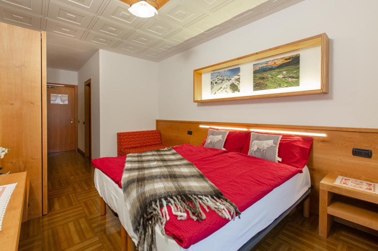 Hotel Biancospino Lanzada Exteriör bild