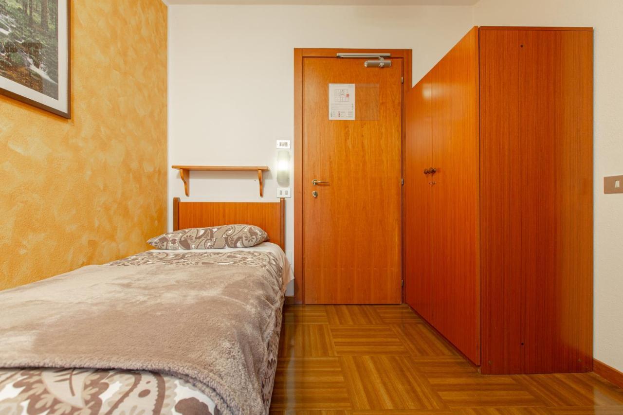 Hotel Biancospino Lanzada Exteriör bild