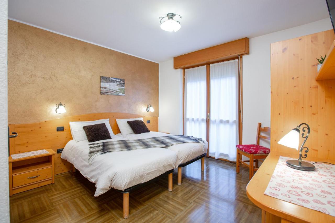 Hotel Biancospino Lanzada Exteriör bild