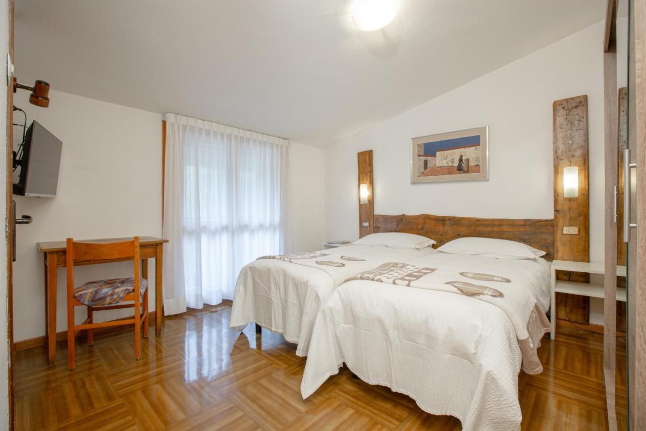Hotel Biancospino Lanzada Exteriör bild