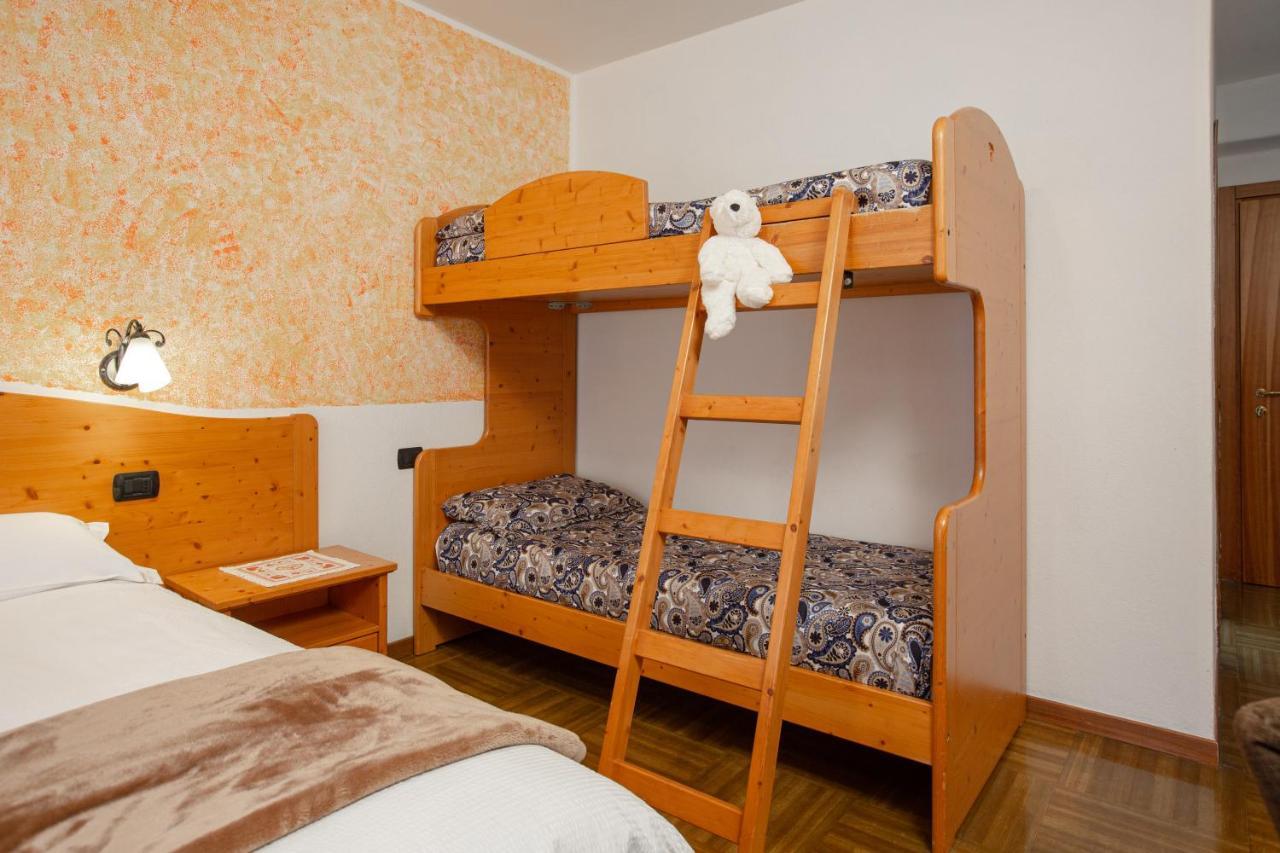 Hotel Biancospino Lanzada Exteriör bild