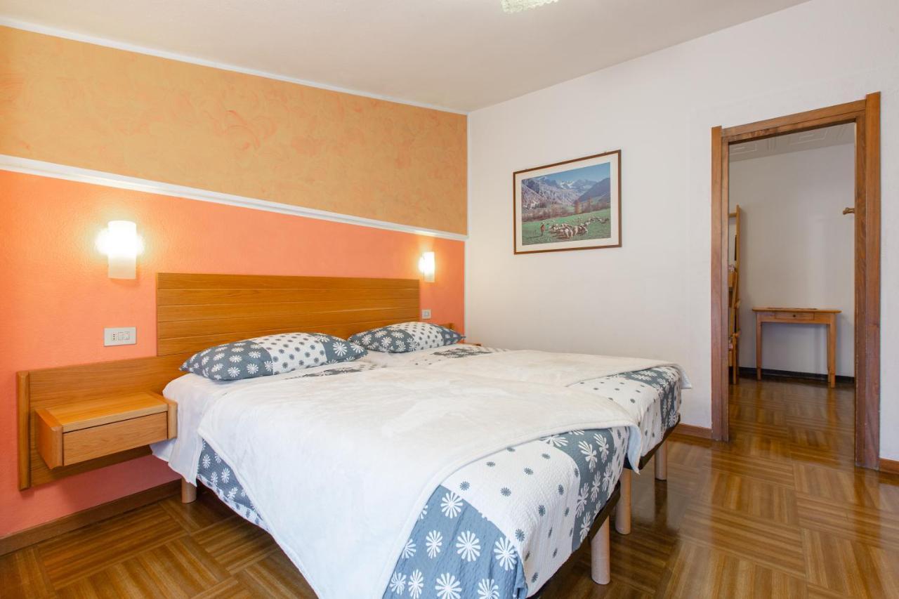 Hotel Biancospino Lanzada Exteriör bild