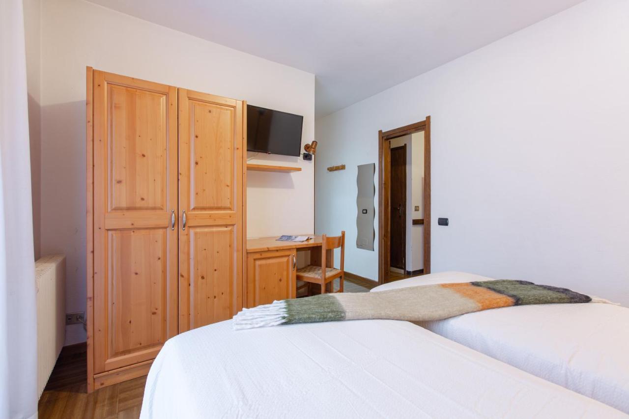 Hotel Biancospino Lanzada Exteriör bild
