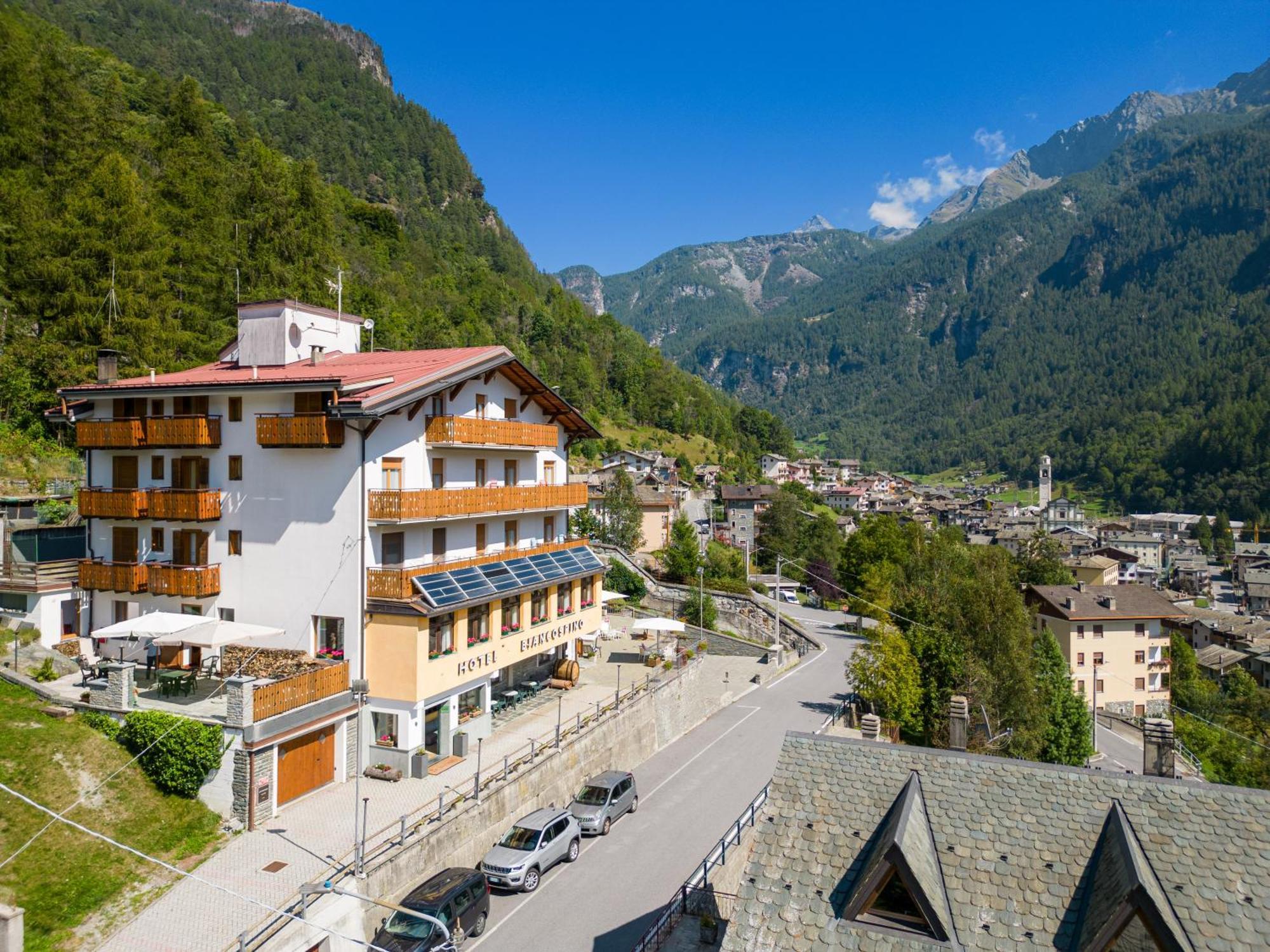 Hotel Biancospino Lanzada Exteriör bild